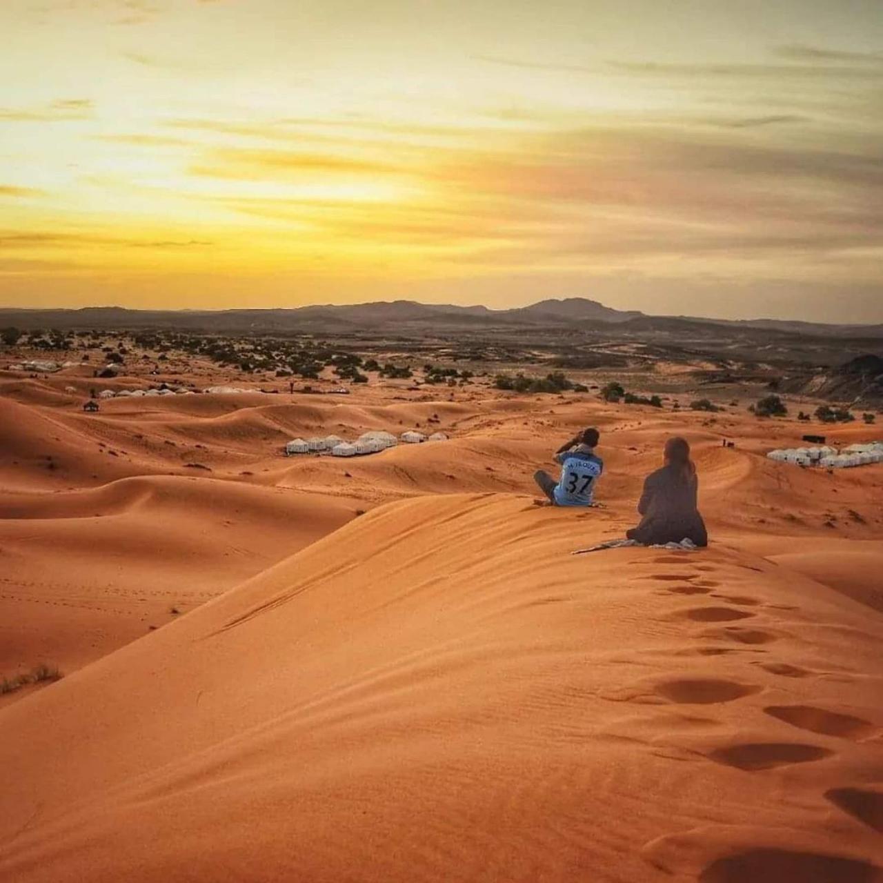 Merzouga Horizon Luxury Camp Екстериор снимка